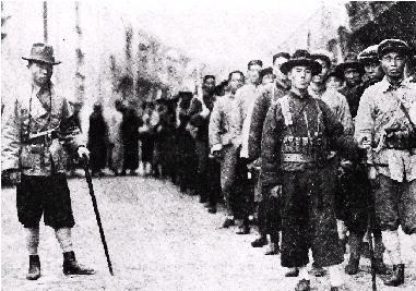 1927年3月21日,在上海第三次起义获胜利的上海工人纠察队.